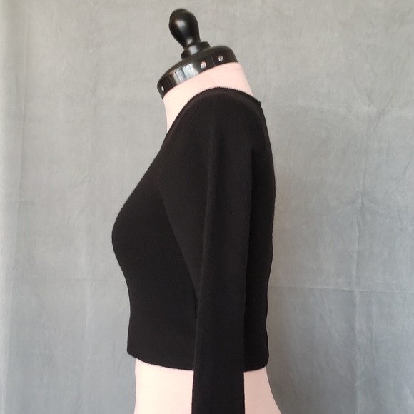 Club Monaco Black Knit Cropped Top With Back Zipper Accent - Picture 4 of 10